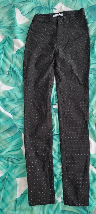 Eleganckie spodnie marki Reserved rozm. 36
