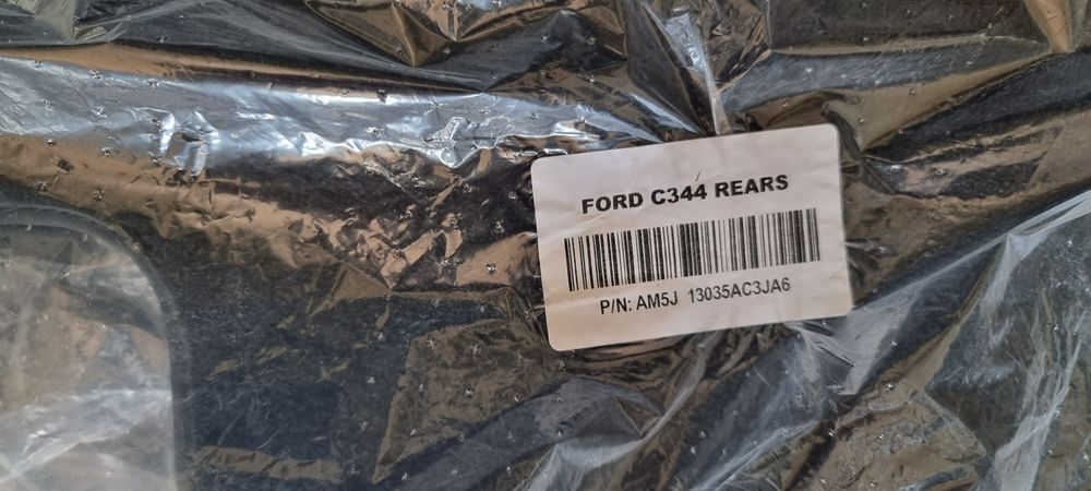 Dywaniki welurowe do Forda C-max  Oryginały