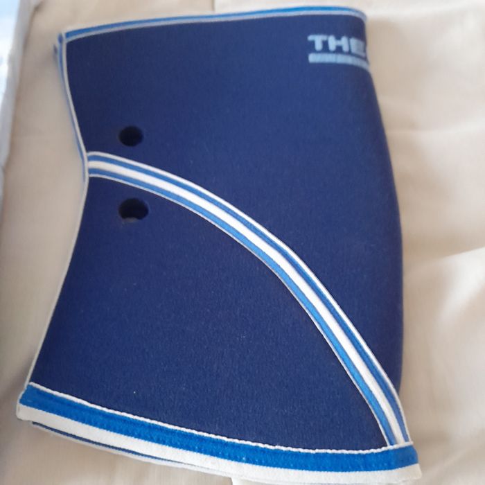 Joelheira elástica trérmica Nova