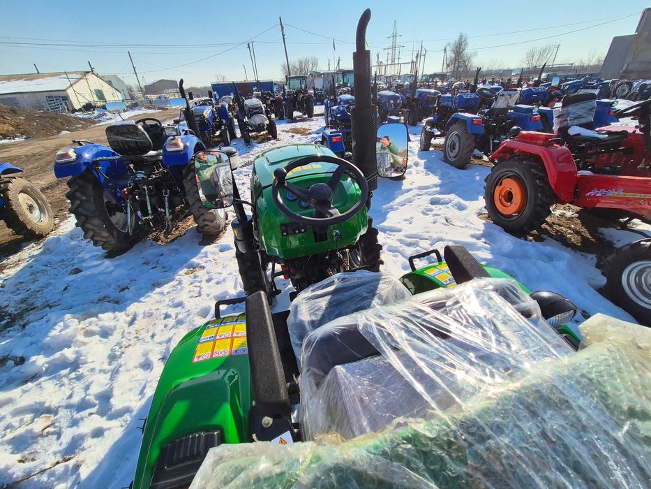 Трактор Синтай ТРКХ 240 люкс широкие колеса