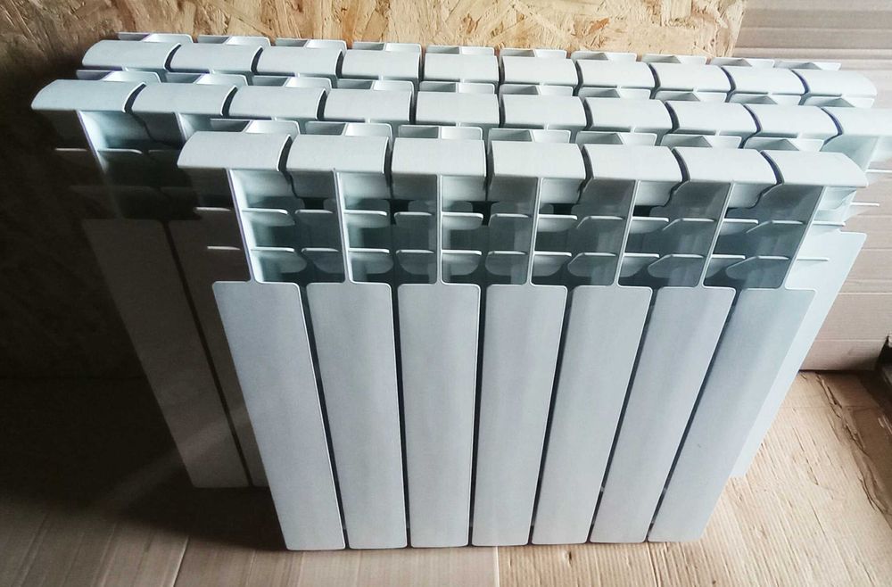 Продам батареи, радиаторы биметаллические САН ТЕХ РАЙ