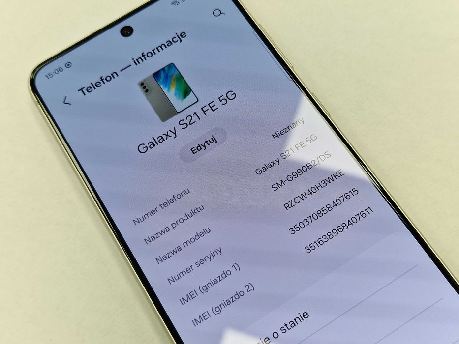 Samsung Galaxy S21 FE 5G/ 6GB/ 128GB/ Olive/ Grade A-/ + ładowarka