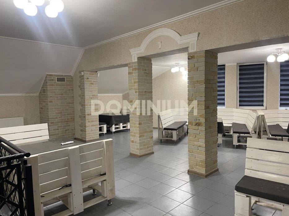 Здається в оренду комерційне приміщення в місті Хуст