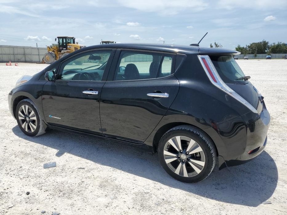 Бампер Nissan Leaf 2017- разборка лиф запчастини