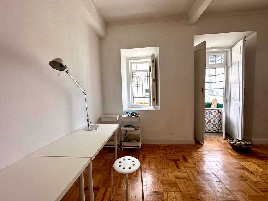 T1 Arrendamento com 80m2 - Bairro Alto