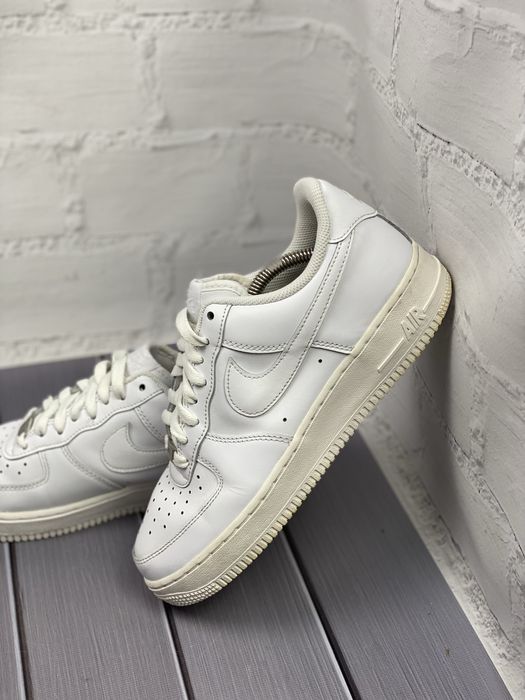 Чоловічі шкіряні кросівки Nike Air Force 1 40.5p 26cm