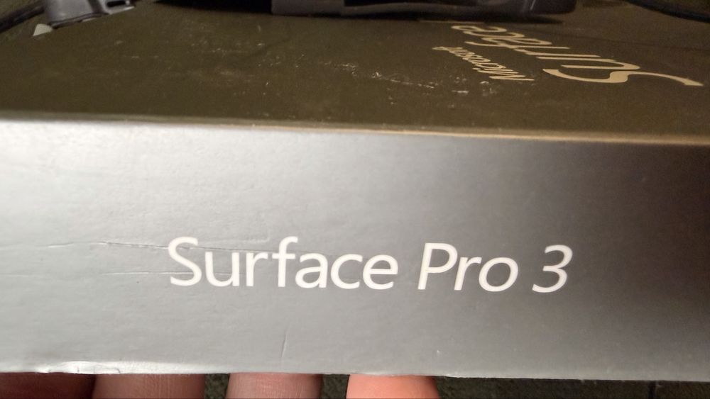 Microsoft Surface Pro 3 • i5-4300U • 8GB RAM • 256GB SSD • 12.3" • Win 11