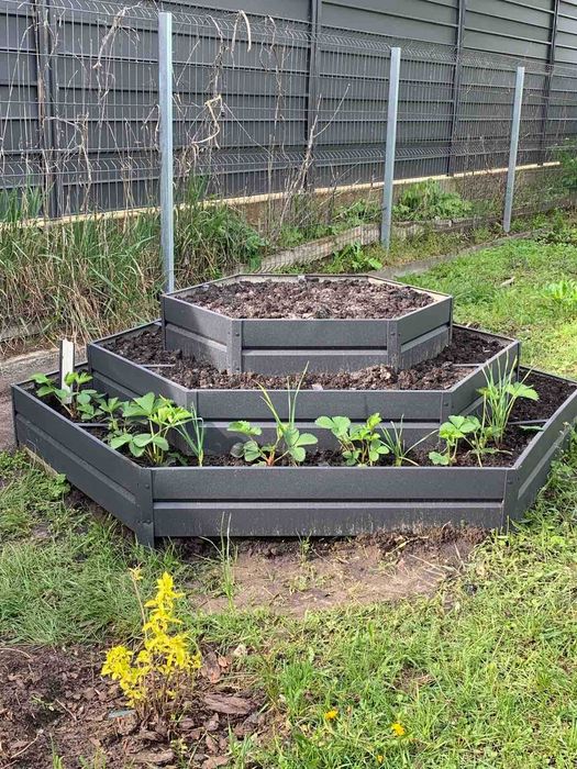 Грядки високі теплі металеві Клумба високая з металу Грядка тёплая