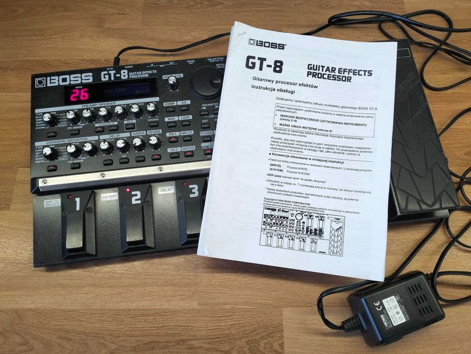 BOSS GT-8 multiefekt procesor gitarowy