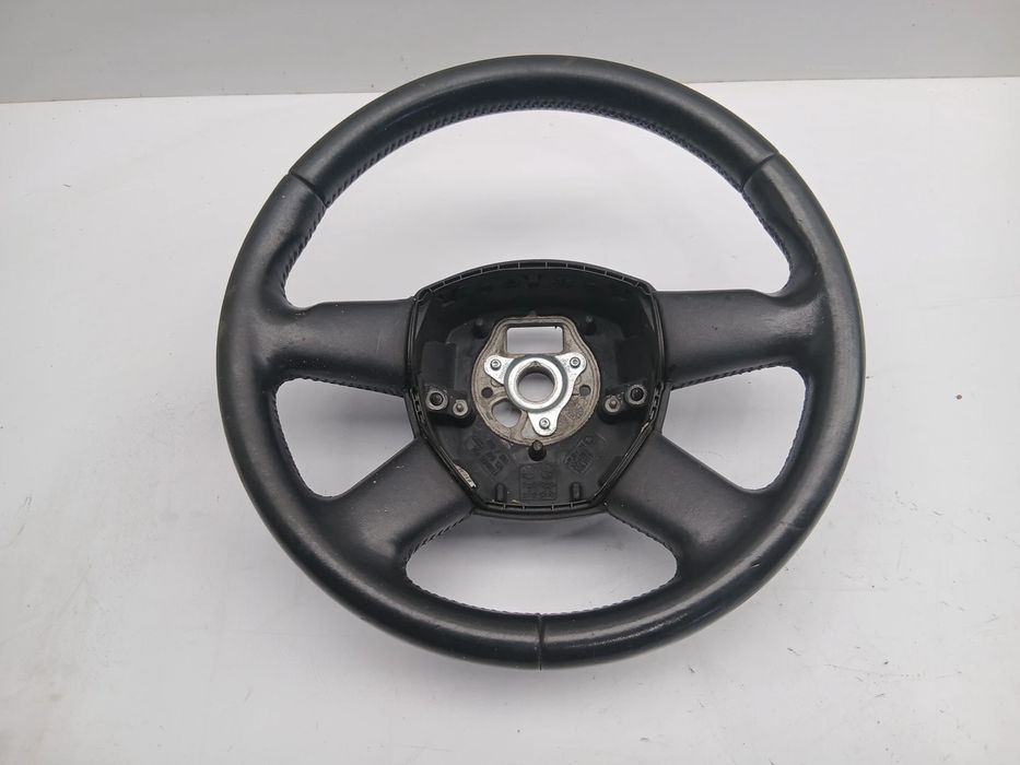 Volante de direção AUDI A3 (8P1)