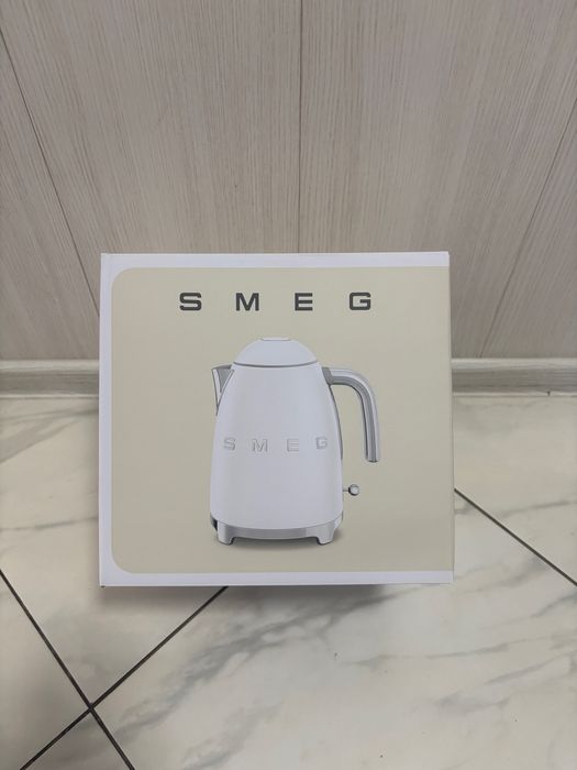 Продам електрочайник SMEG KLF03WHMUS. В описі вся інформаці