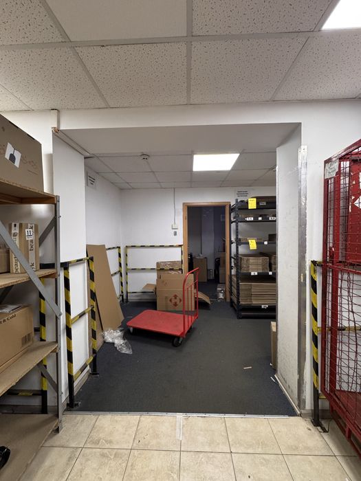 Продаж фасадного приміщення з діючими орендарями, пр-т Слобожанський