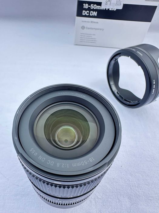 Sigma 18-50mm F2.8 DC DN
