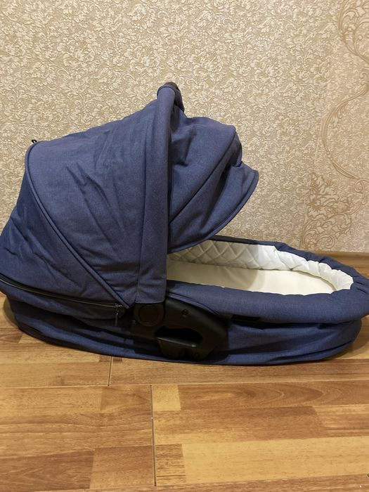 Продам коляску 2 в 1 с люлькой Vista Air