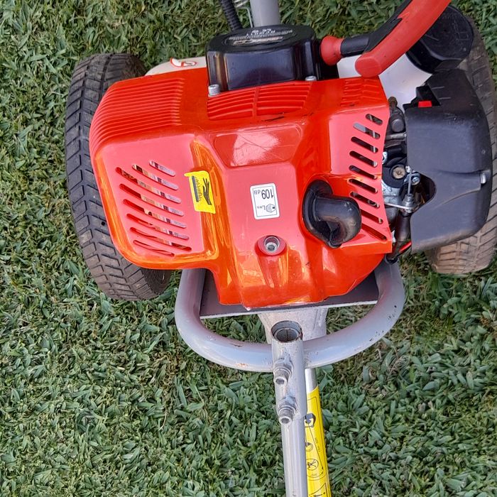 Roçadora com rodas Bricoferr