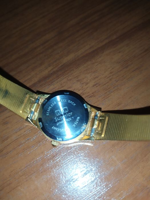 Zegarek damski Q Q Superior