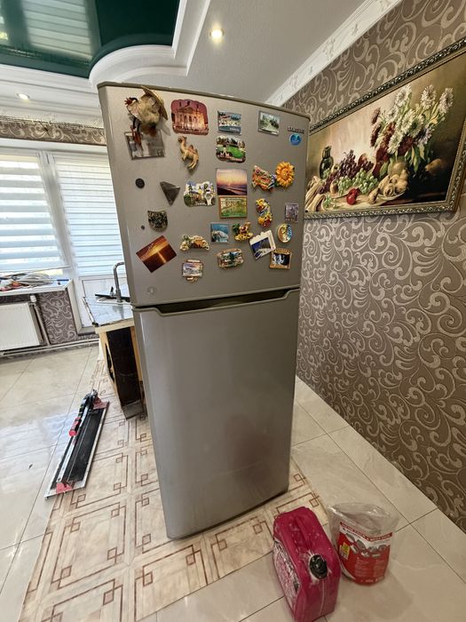 Холодильник samsung