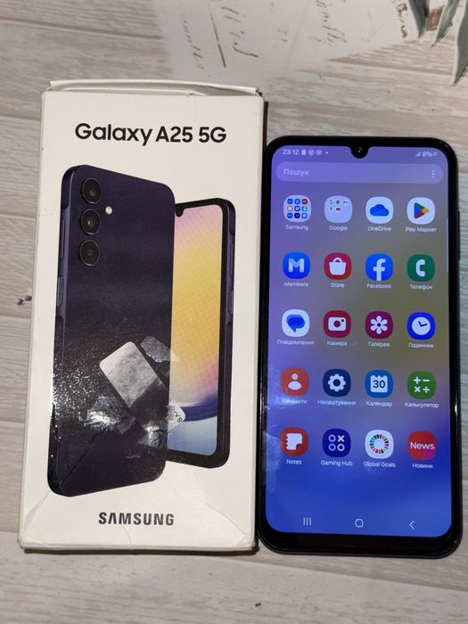 Смартфон Samsung A53 5G , Samsung A25 5G