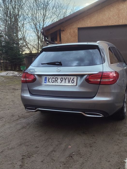 Sprzedam Mercedesa C200