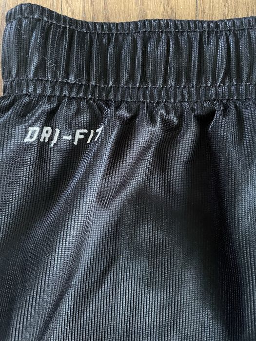 Spodenki nike dri-fit roz M czarne