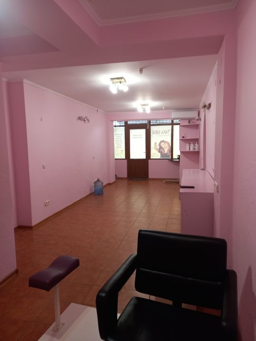 Продається приміщення в центрі