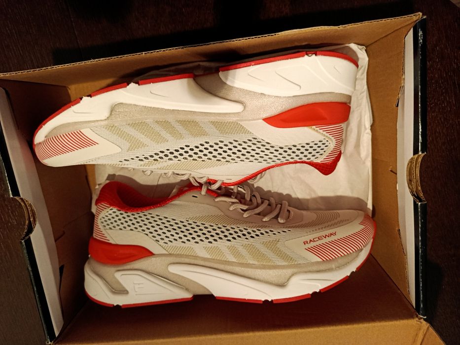 FILA Raceway Energized rozmiar 41, długość wkładki25.7cm