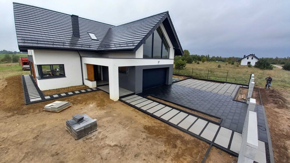 Układanie kostki brukowej, usługi brukarskie,  brukarstwo, brukarz