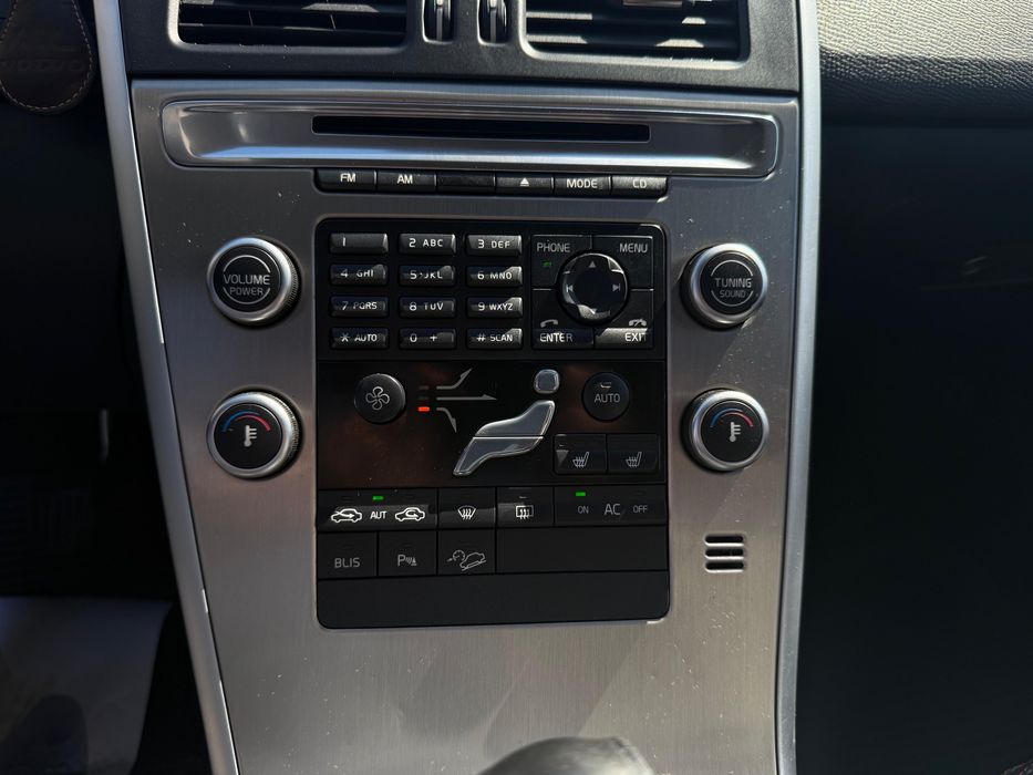 Volvo XC60 D5  Nacional