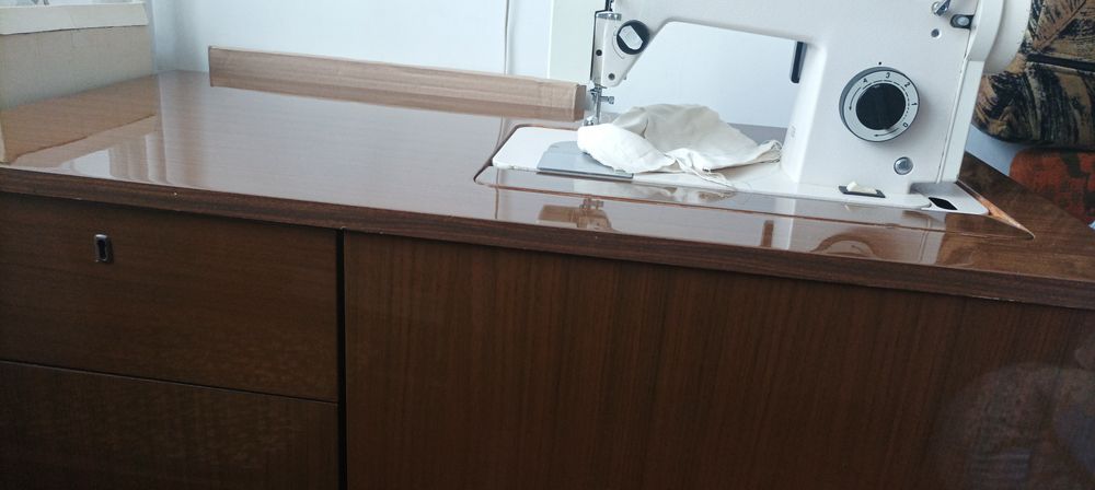 Maszyna Łucznik w szafce