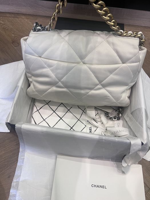 Chanel 19 оригинал