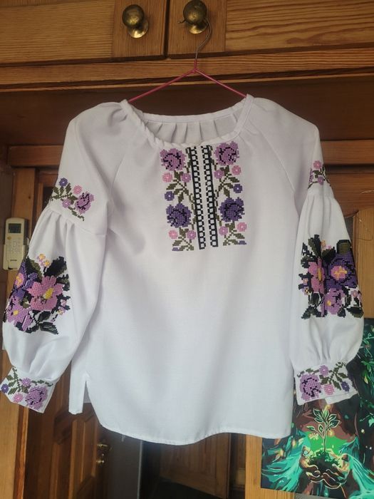 Продам вишиванку 116-128р
