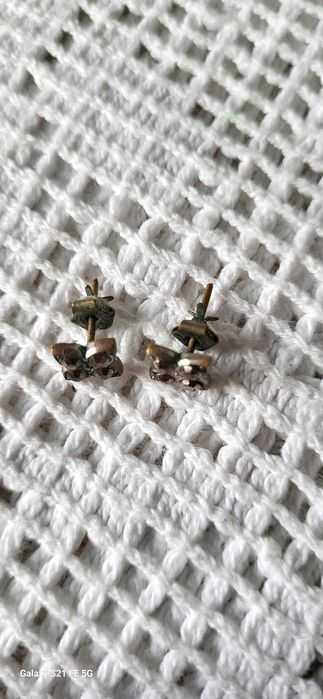 Brincos de madrepérola artificial