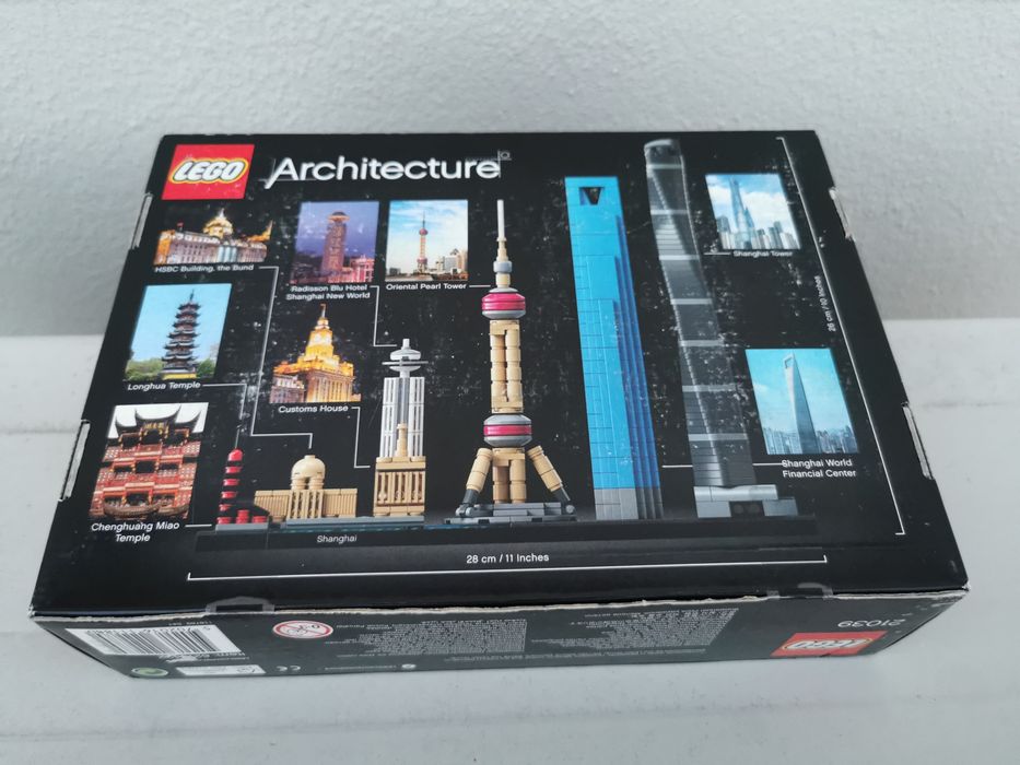 21039 LEGO Architecture Skylines Shanghai