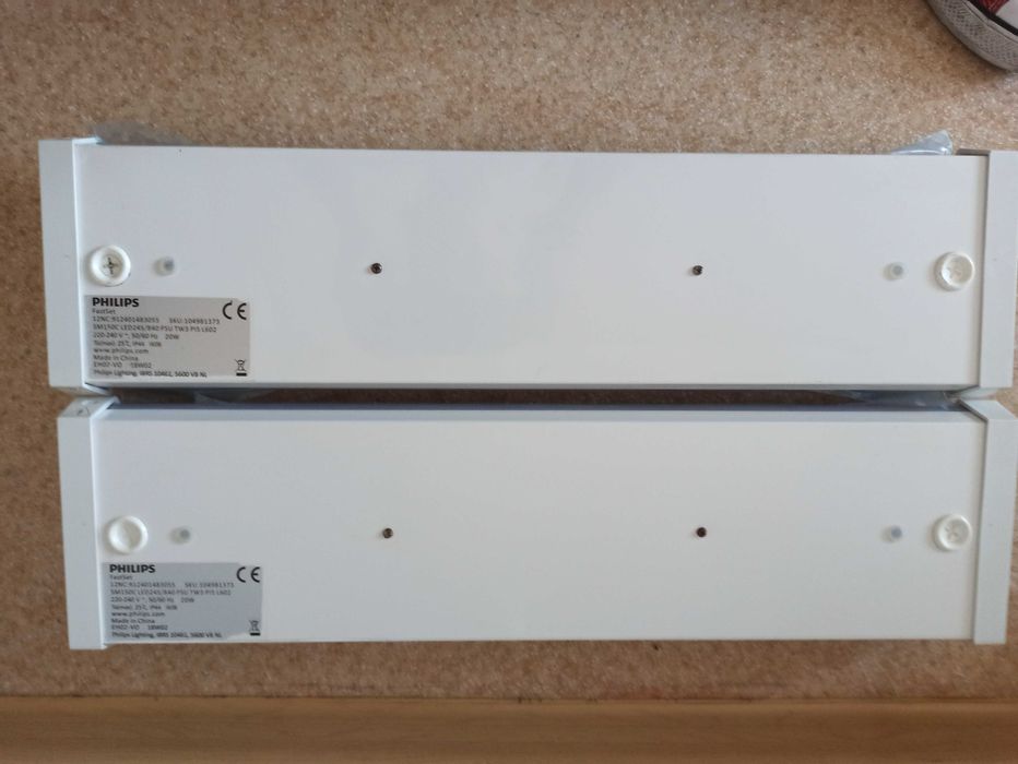2 lampy Philips 20W SM150C LED24S/840