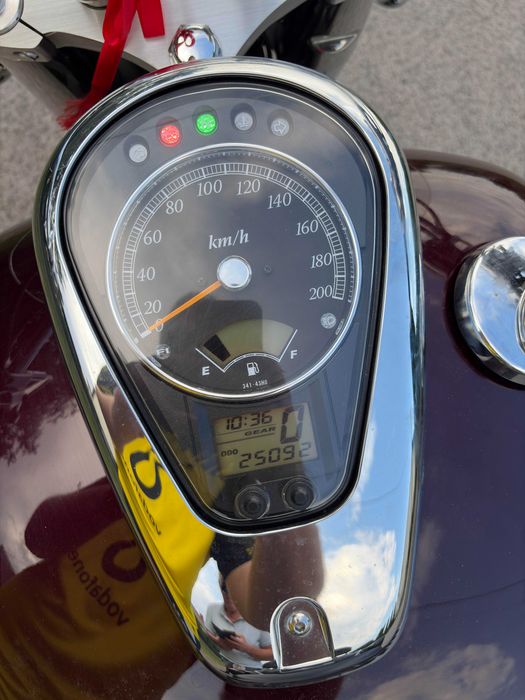 Suzuki Intruder VL800