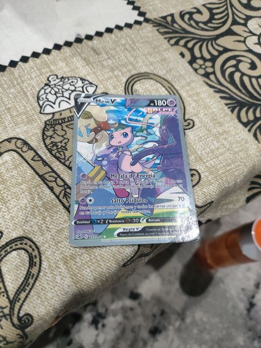 Carta Pokémon Mew Vmax