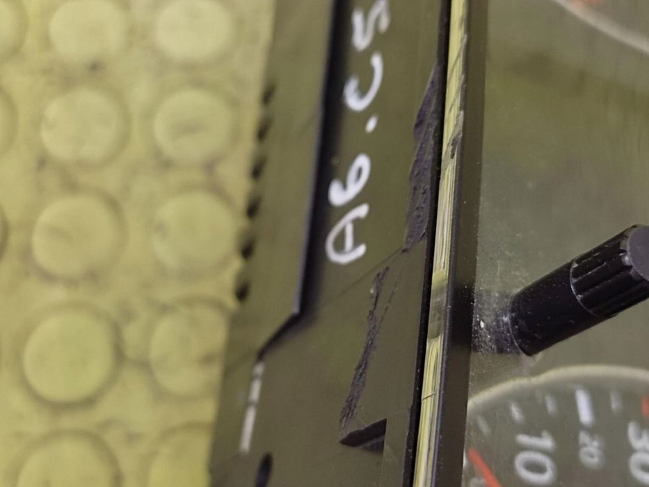 audi a6 c5 2.4 licznik 110080128/005