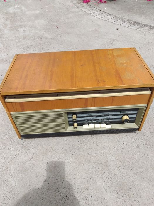 Магнитофон "Фиалка"