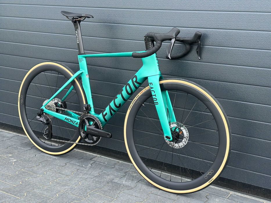 Rower szosowy Factor Monza rozmiar  54 Ultegra di2