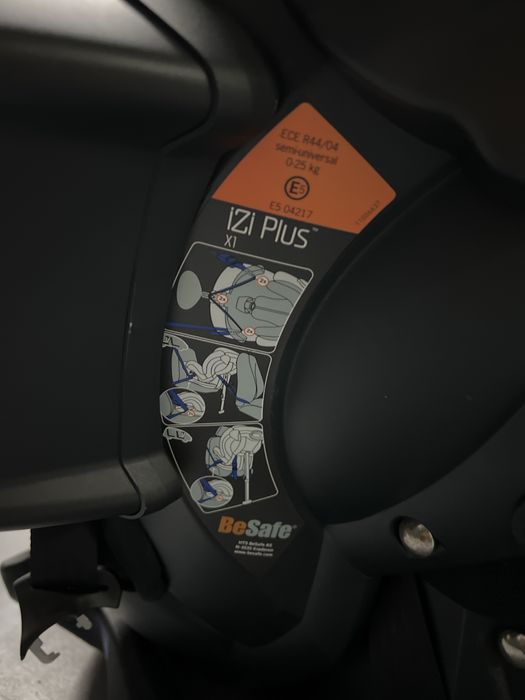 Cadeira Auto BeSafe iZi Plus X1 + Espelho + Acessorios