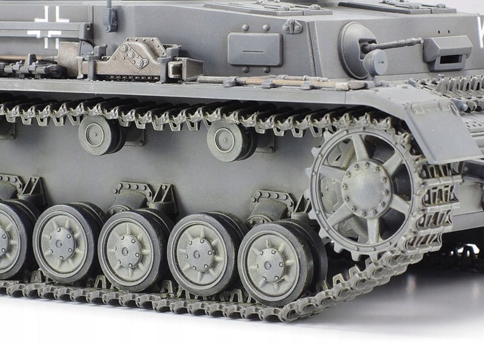 Czołg PzKpfw Panzer IV Ausf.F 1:35 model 35374 Tamiya