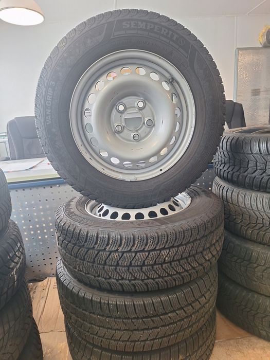 Koła zimowe VW Transporter T6 T5 215 65 r16c 9.5mm