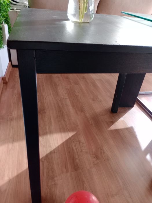 Elegante Mesa Jantar 1,60x0,90m Tampo de Vidro c/oferta 2 cadeiras