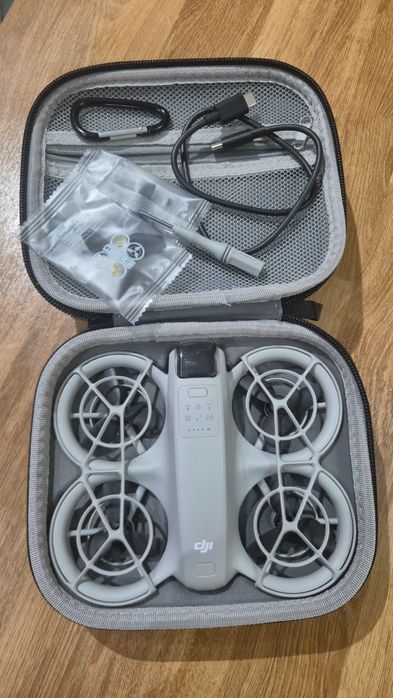 Dron DJI Neo jak nowy