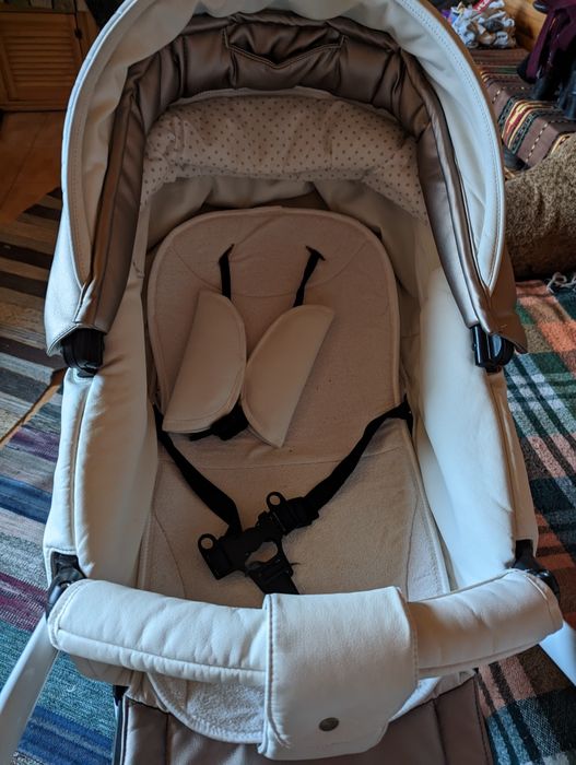 Продаю коляску трансформер 2в 1