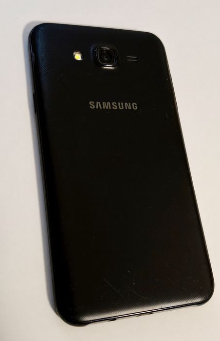 Samsung Galaxy J7 Nxt