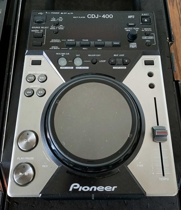 Konsola Pioneer: 1x DJM-600 + 2x CDJ-400 (+case)