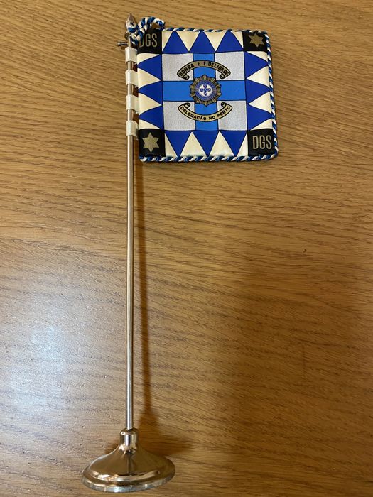 Mini guião - galhardete PIDE DGS