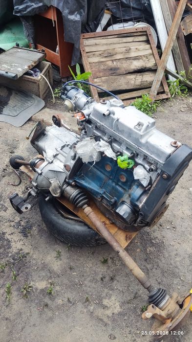 Продам двигатель с коробкой ваз 09