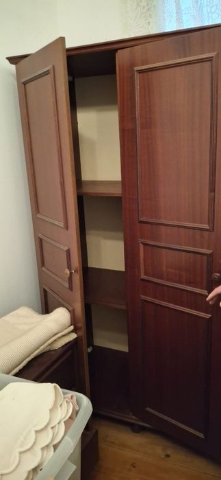 Roupeiro três portas